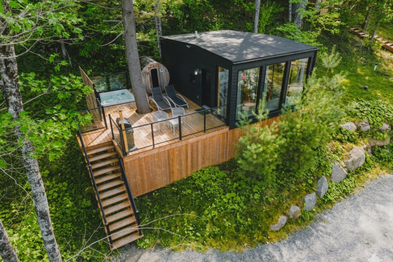 MINI ANTARCTICA cabin rentals in Tremblant
