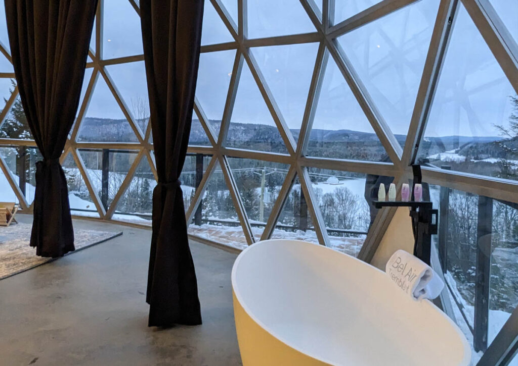 glamping dome Trembalnt