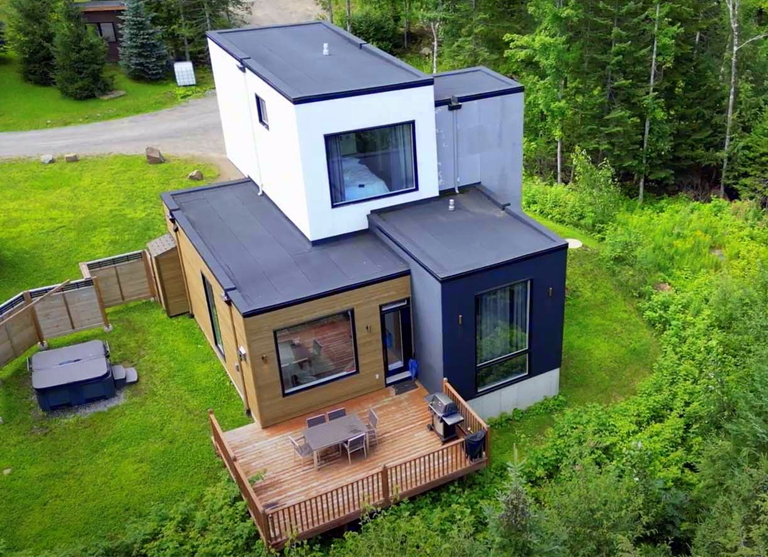 Cortina rental hotel in Tremblant