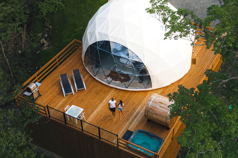 Luxury-domes dome hotel in Tremblant